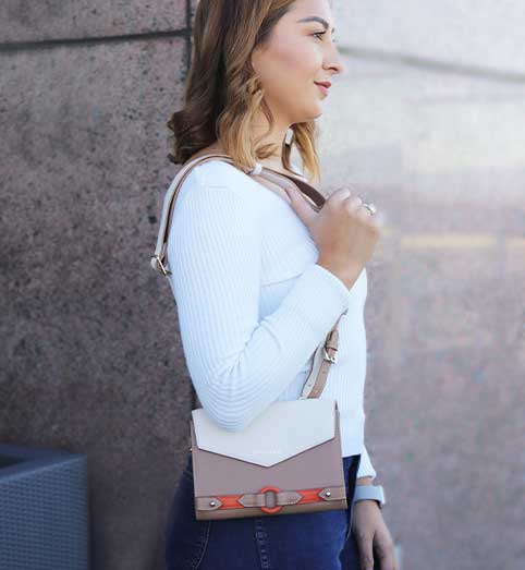 Ember Crossbody belt bag in beige & white leather
